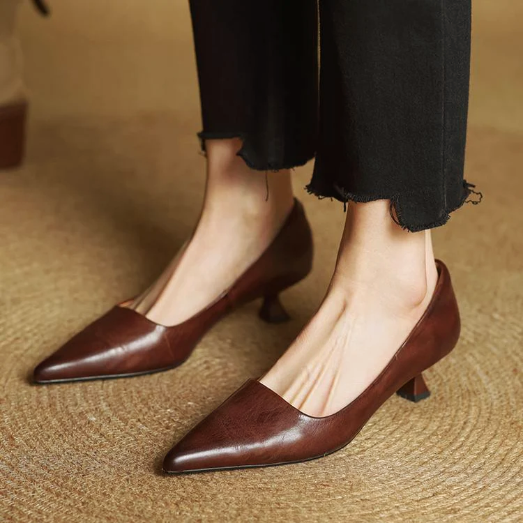 Women’s Genuine Leather Pointed Shoes with Kitten Heel
