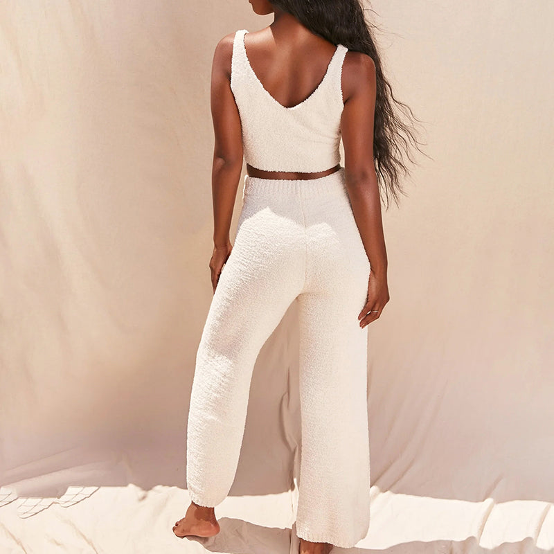 Women’s 2-Piece Plush Loungewear Set with Cropped Tank Top and Pants