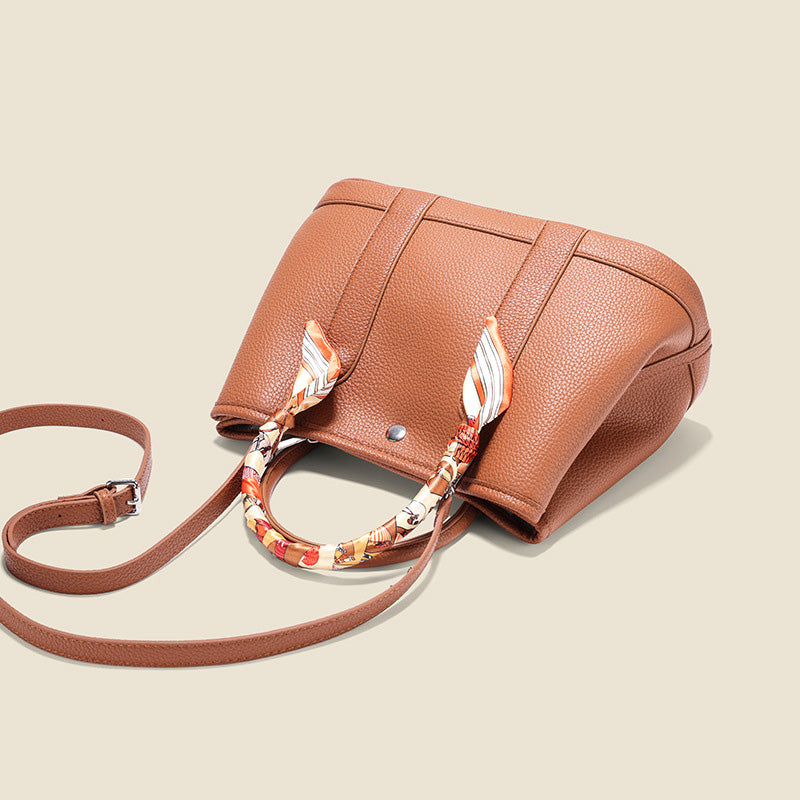 Emie-Daly Chic Leather Handbag