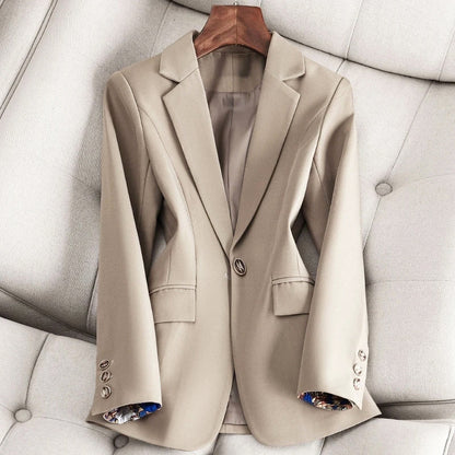 Emie Daly Refined Classic Blazer