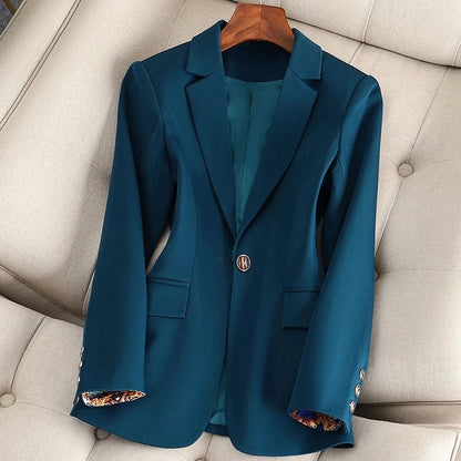 Emie Daly Refined Classic Blazer